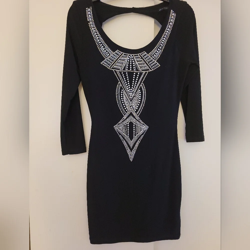 Dress - Picture 1 of 4